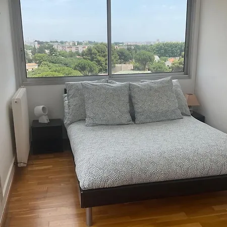 Appartement Top Floor With Private Park *