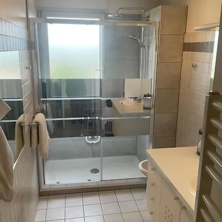 Top Floor With Private Park Appartement *